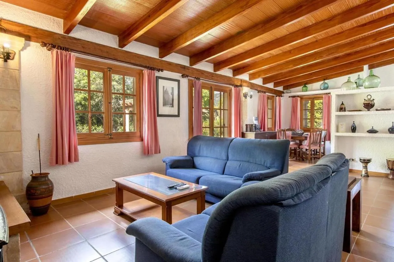 Alegre Villa Pollenca