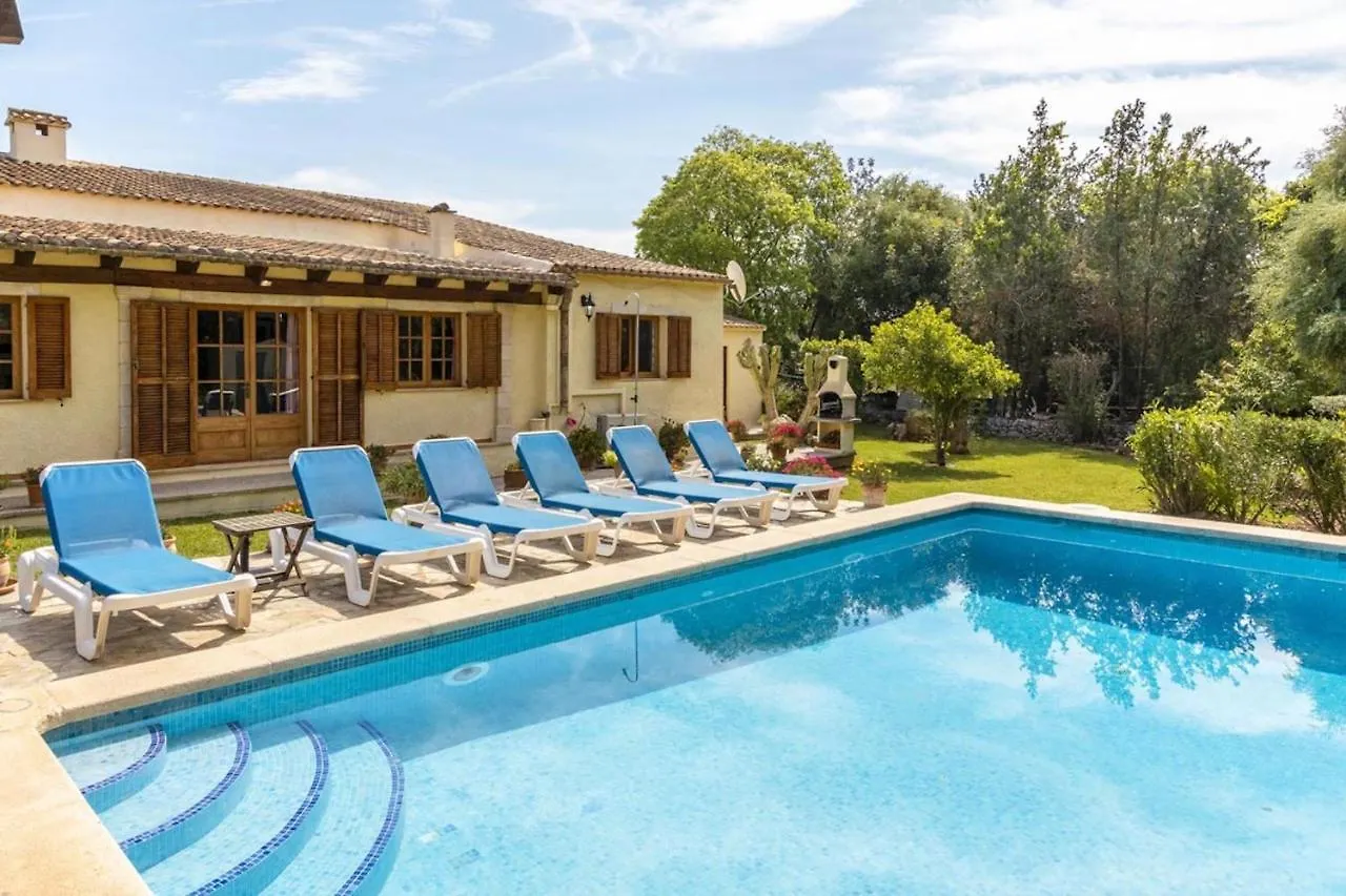 Alegre Villa Pollenca