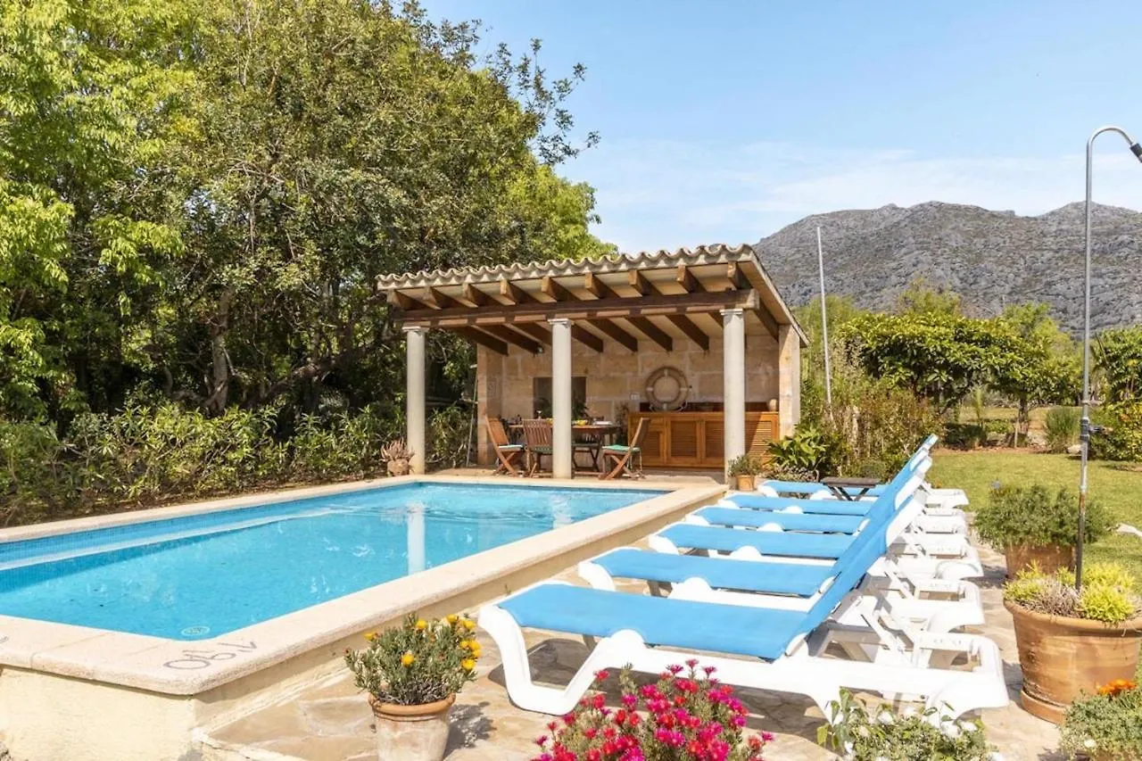 Alegre Villa Pollenca